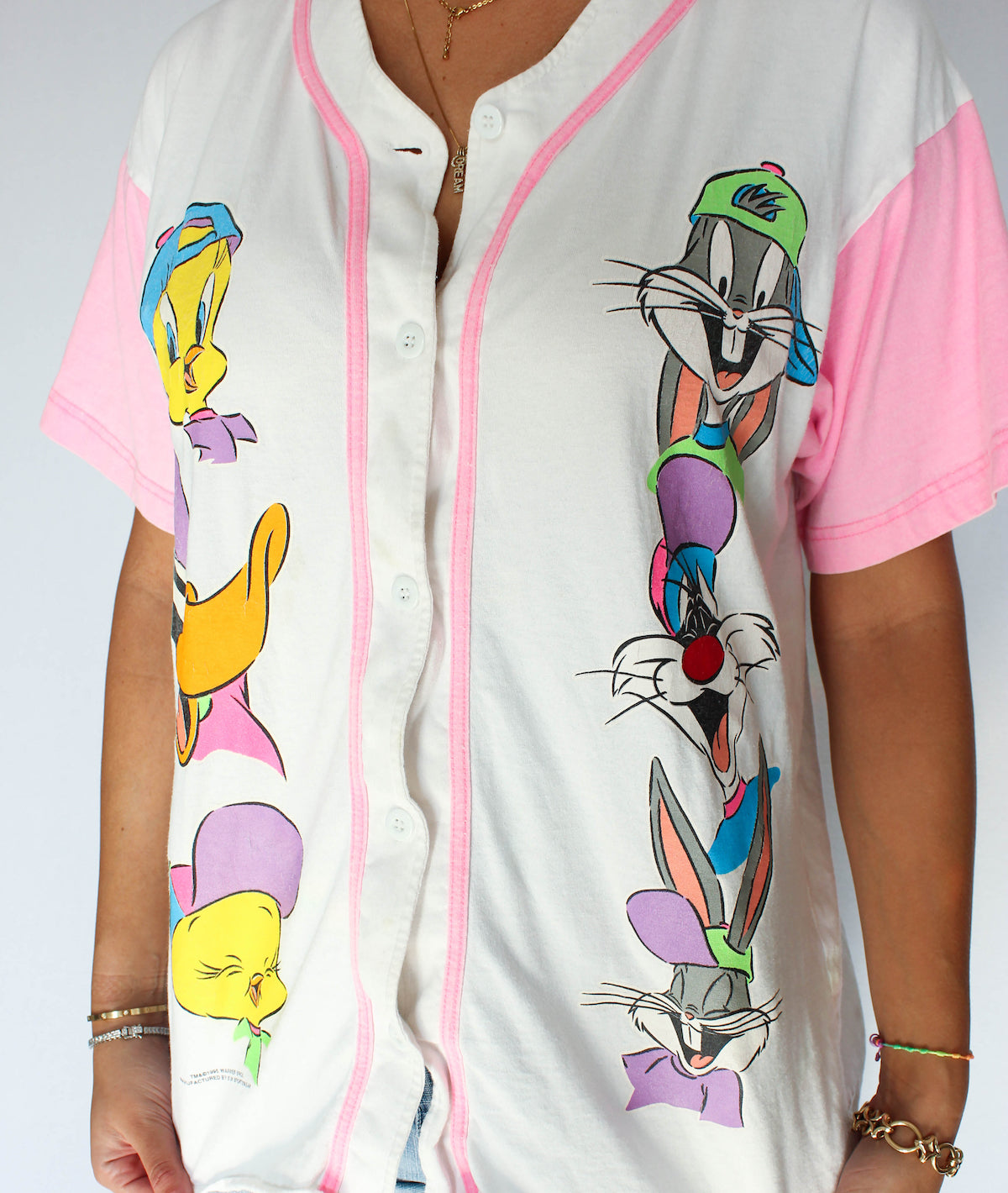 VINTAGE LOONEY TUNES BASEBALL GRAPHIC BUTTON DOWN